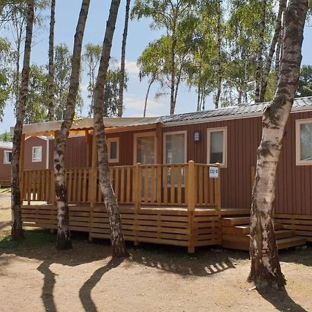 Mobil Homes Xxl2 4 Chambres - Camping Le Ranch Des Volcans Châtel-Guyon Exterior foto